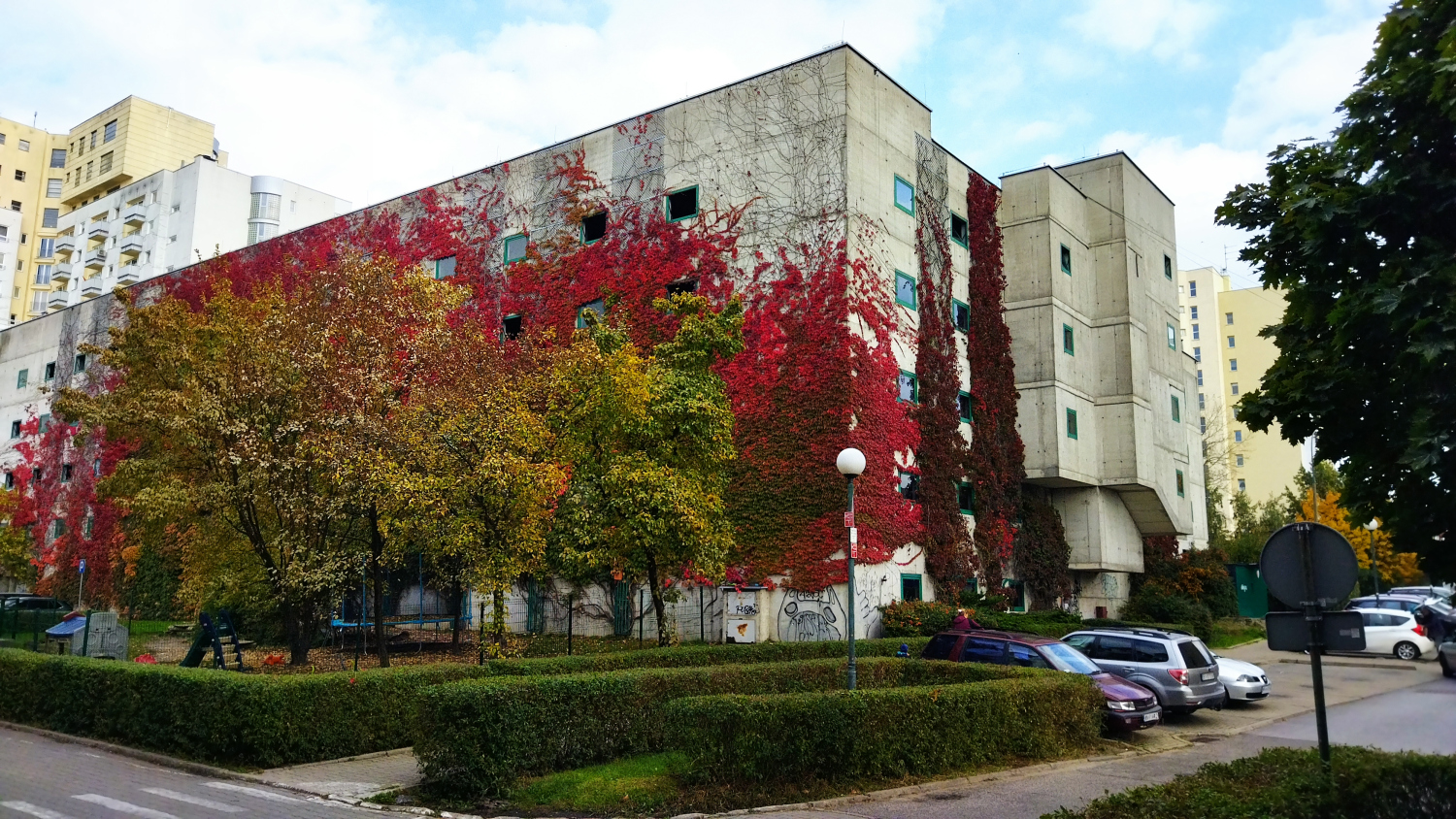 Zdjęcie architektury budynku Garaż wielopoziomowy